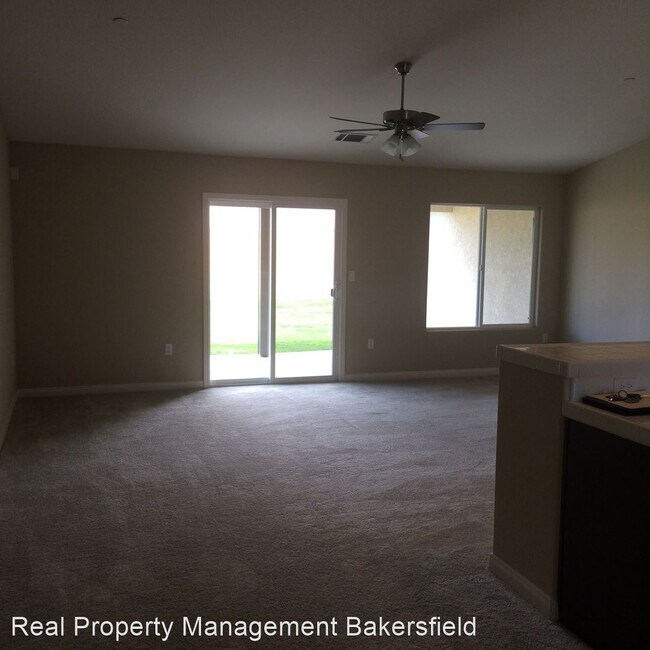 Building Photo - 4 br, 2 bath House - 11106 Corbett Canyon