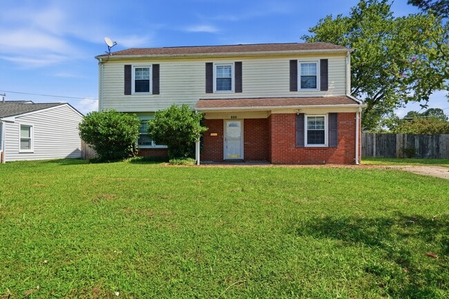 Photo - 600 Breeds Hill Rd (Virginia Beach, VA) House
