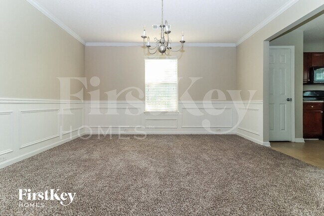 Building Photo - 105 Birchfield Way