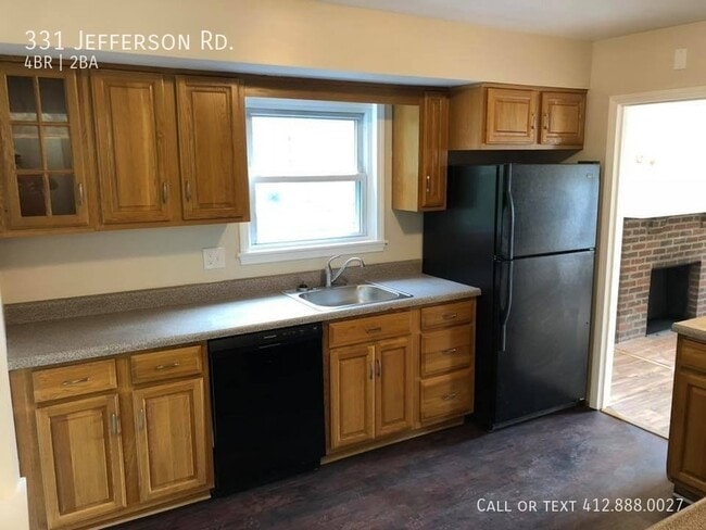 Building Photo - 4 BR Penn Hills Winter Special $500 off Se...