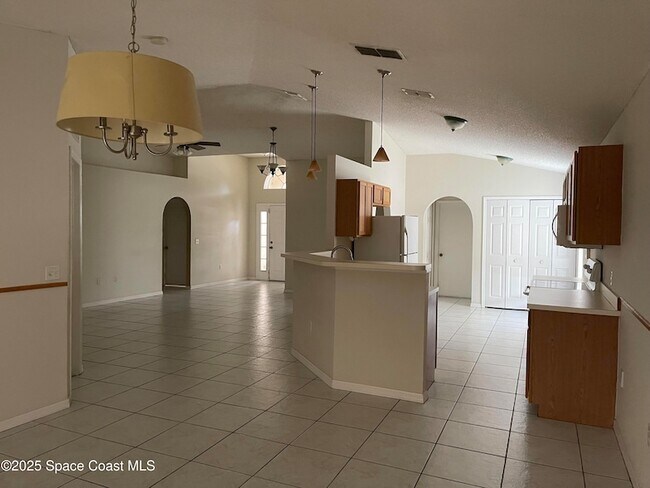 Foto del edificio - 1642 Sawgrass Dr SW