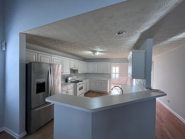Building Photo - Nice home in Lawrenceville