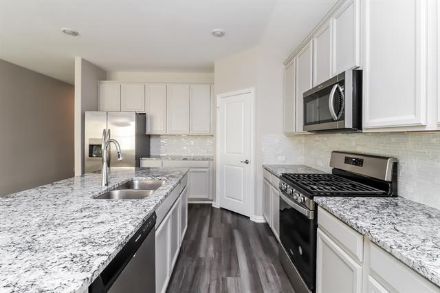 Building Photo - 2107 Silver Charm Ln