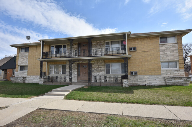 Building Photo - 7168 W Appleton Ave