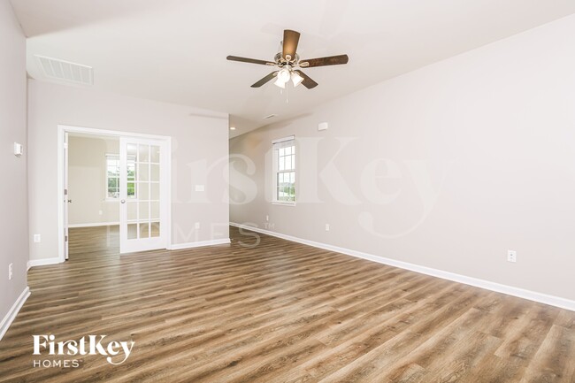 Building Photo - 444 Haywood Glen Dr