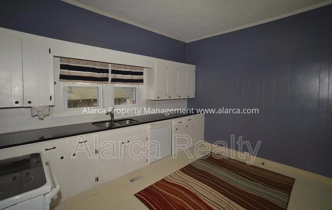 Foto del edificio - 207 Doster Ave