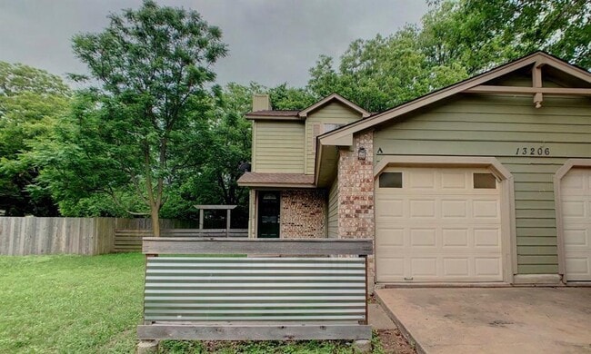 Building Photo - 13206 Saxby Ct