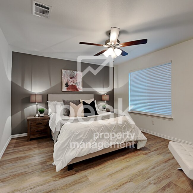 Foto del edificio - $1649! 3 Bed/2.5 Bath Townhome in Forest H...