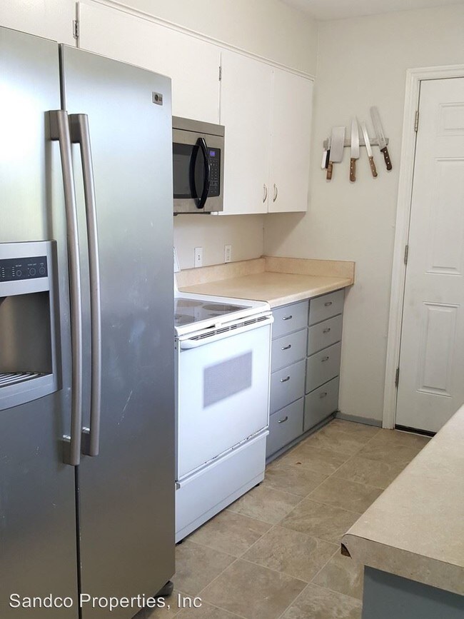 Foto del edificio - 867 Violet Meadow St S