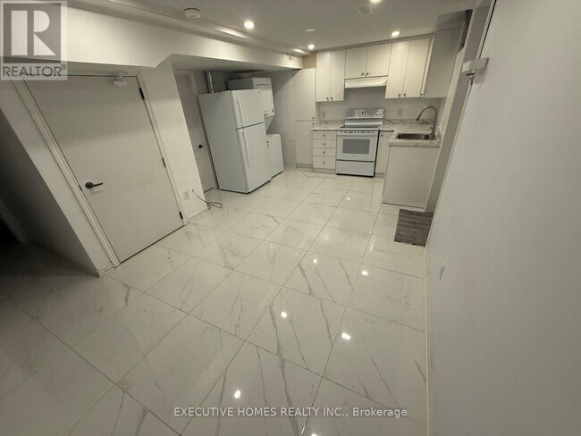 Photo du bâtiment - 6728 Lisgar Dr