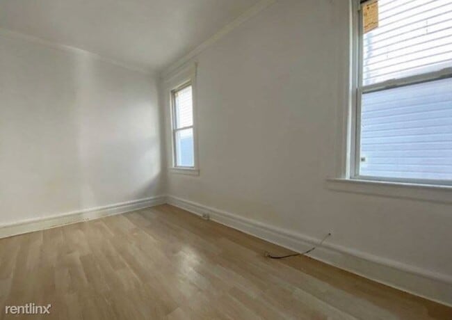 Building Photo - 3 br, 1 bath Apartment - 95 Chadwick Ave