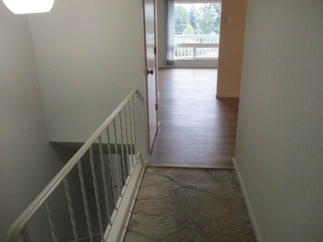 Building Photo - 6409