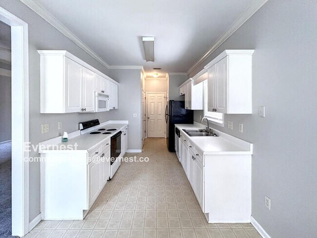 Building Photo - 1512 Amberley Woods Cir