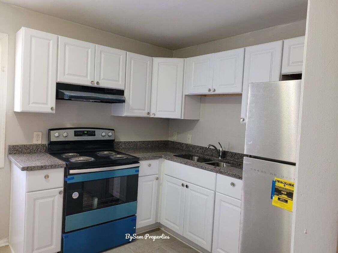 Foto principal - 1642 Line St