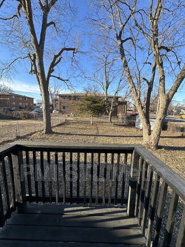 Foto del edificio - 204 Perthshire Rd