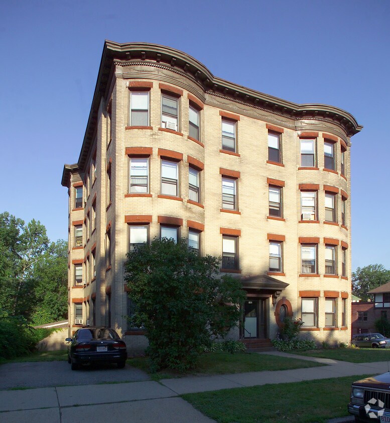 162 Fort Pleasant Ave, Springfield, MA 01108 Apartments in