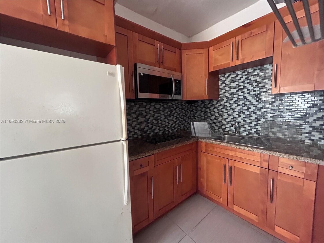 Foto principal - 124 Mendoza Ave