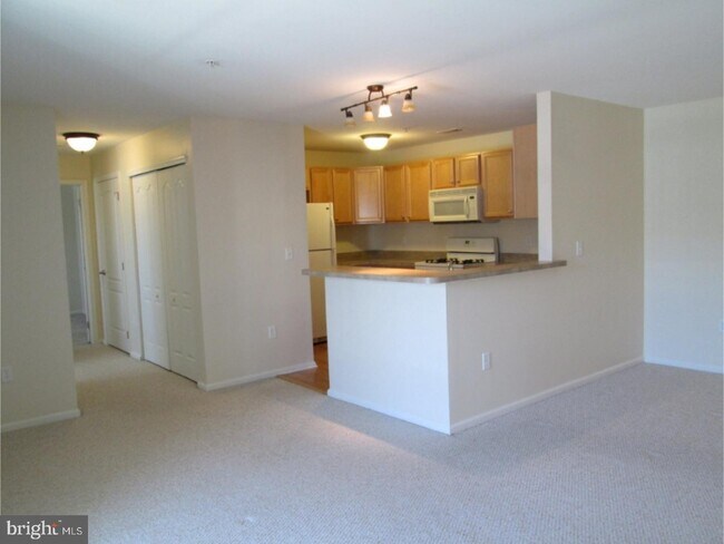 Building Photo - 86 Highbridge Ln