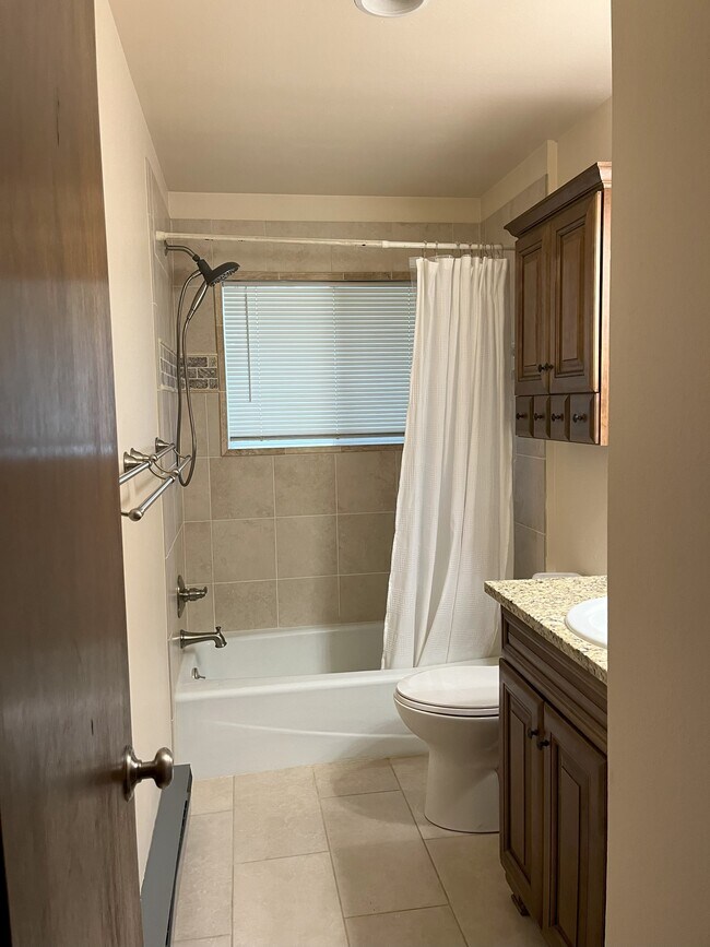 Foto del edificio - 2631 Brookwood Dr