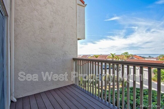 Foto del edificio - 914 Caminito Madrigal