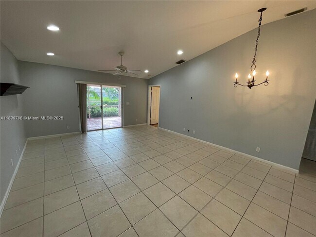 Foto del edificio - 6597 Country Winds Cove