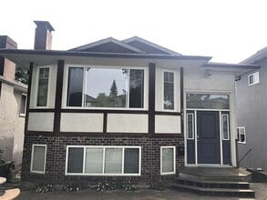 Building Photo - 142 42nd Av E