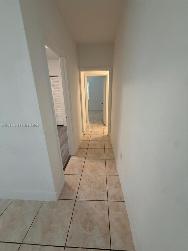 Foto del edificio - 6909 NW 2nd Ave