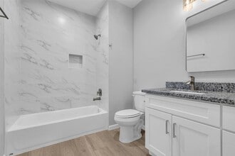 Building Photo - 4905 Paula St