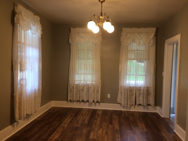 Foto del edificio - 317 Klingenberg Terrace