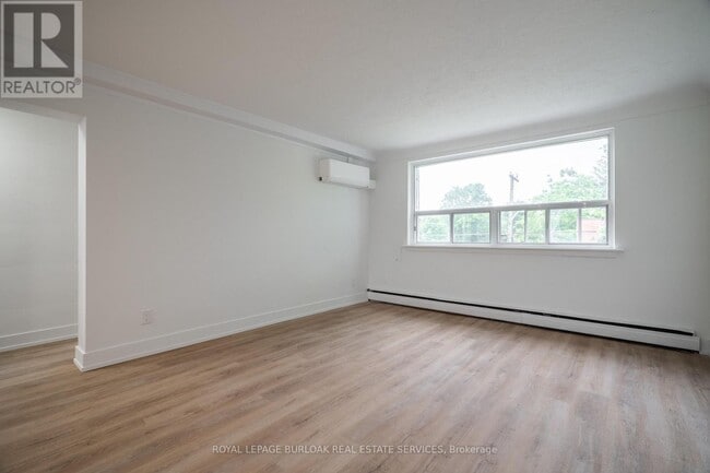 Building Photo - 2161 Ghent Ave