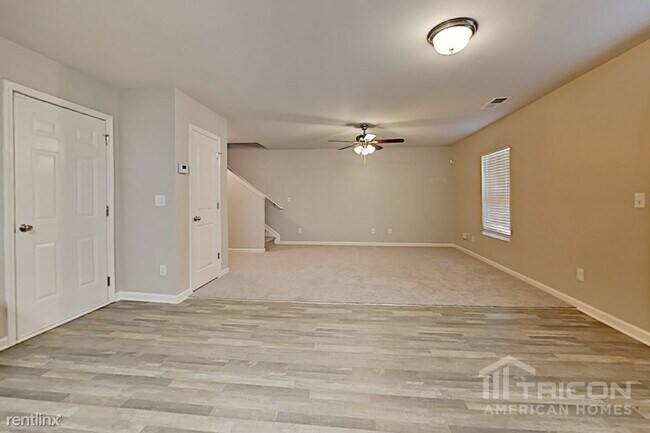 Building Photo - 337 Freeman Cir