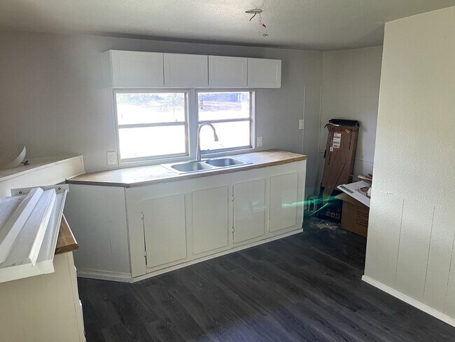 Building Photo - 128 Winship Rd