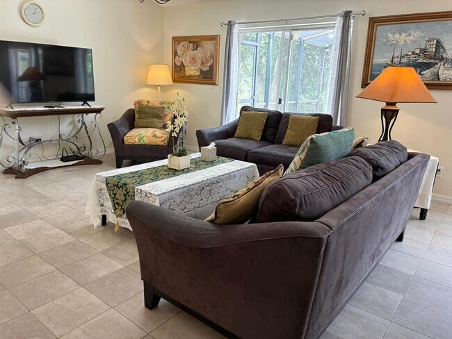 Foto del edificio - 15405 Margaux Dr