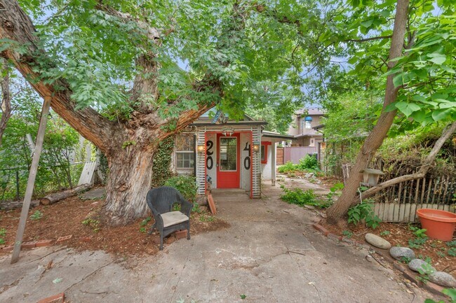 Foto del edificio - Charming bungalow for rent!