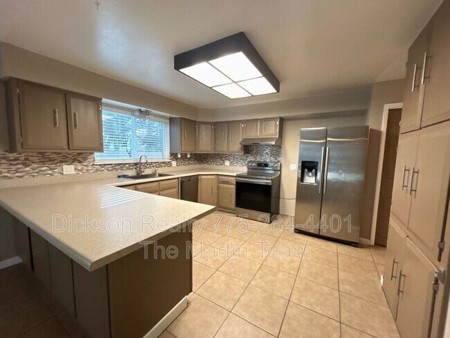 Building Photo - 2155 Citron St