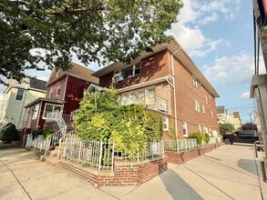 Building Photo - 588 Avenue A