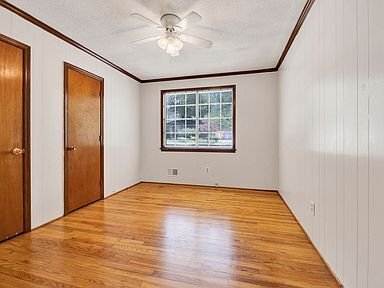 Foto del edificio - 2900 Holt Dr