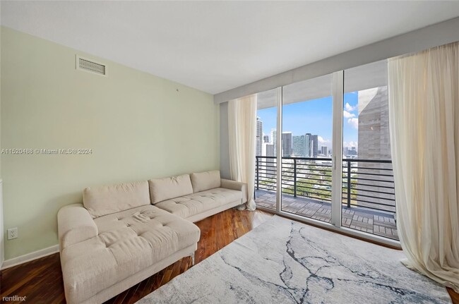 Foto del edificio - 2 br, 2 bath Condo - 335 S Biscayne Blvd A...