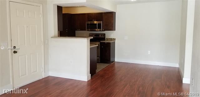 Foto principal - 1 br, 1 bath Condo - CORAL CLUB GARDEN VILLAS