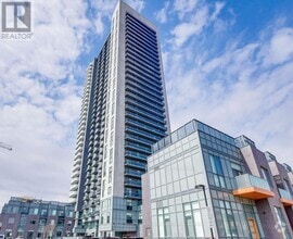 Building Photo - 5105-5105 Hurontario St