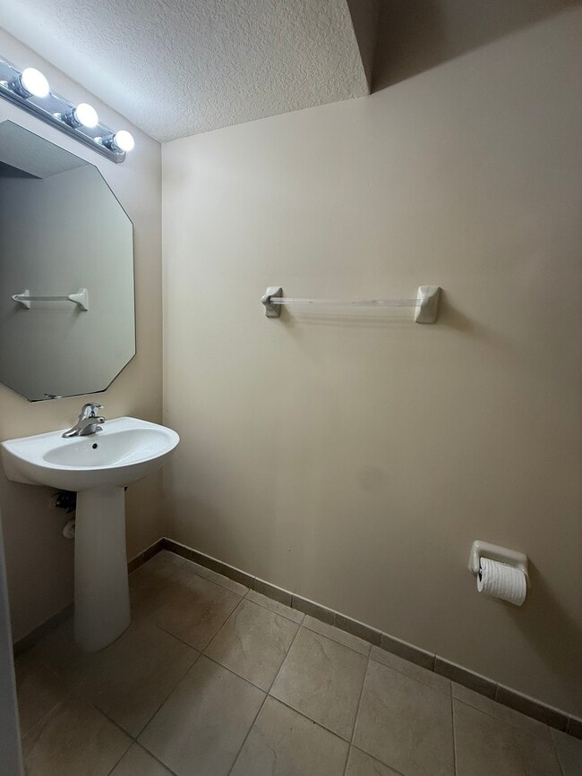 Foto del edificio - 3236 NW 31st Terrace