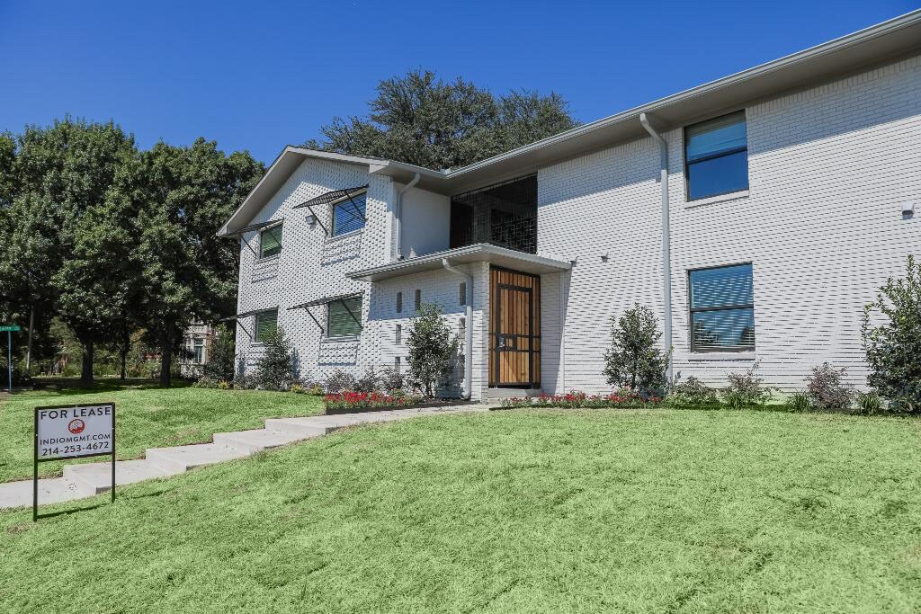 Lakewood Village Apartments 6263 La Vista Dr Dallas, TX
