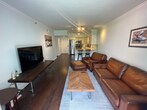 Living room & kitchen - 1001 N Randolph St