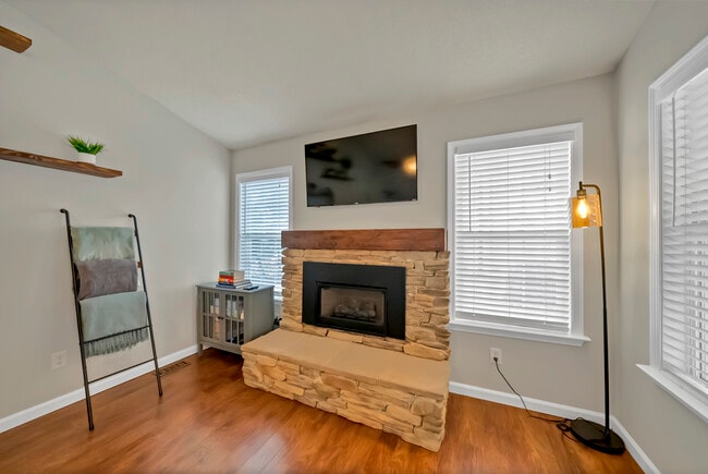 Building Photo - 345 Firebridge Dr