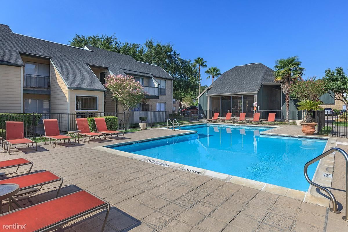 2139 Lake Hills Dr, Houston, TX 77339 Condo for Rent in Houston, TX