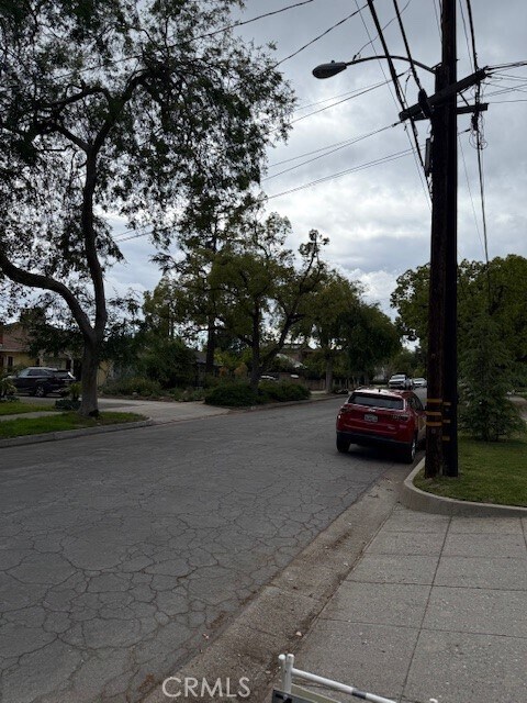 Foto del edificio - 1559 E Topeka St