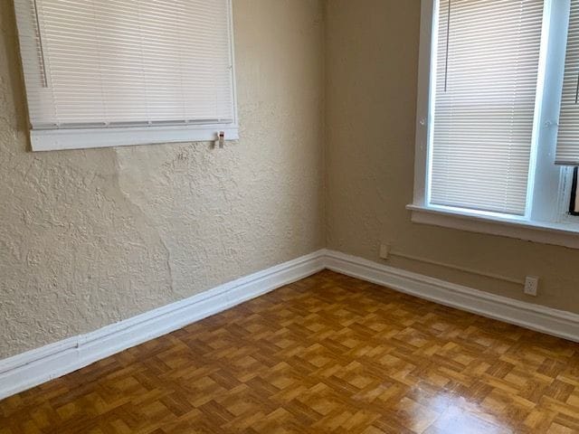Building Photo - ONE MONTH FREE FOR 13 MONTH LEASE