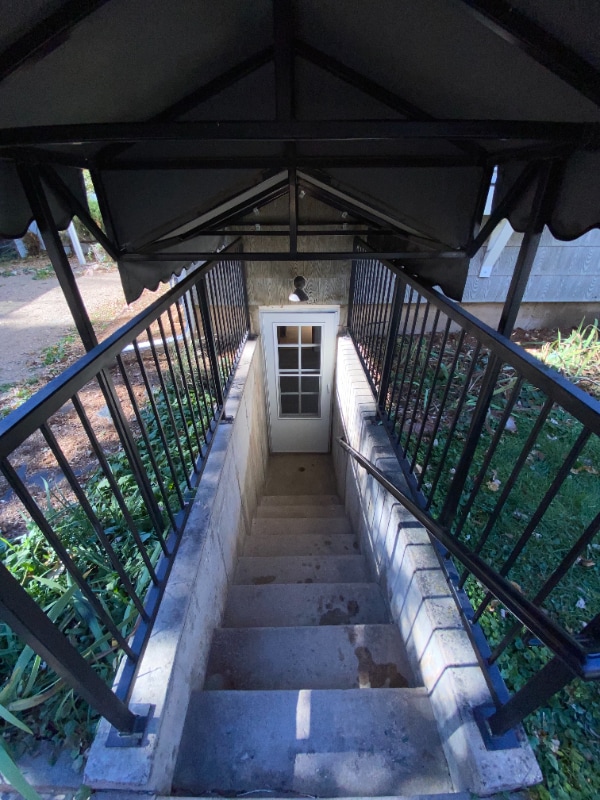 Foto del edificio - 521 S Bryan Ave