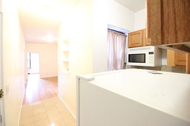 Building Photo - 106 West 96th Street