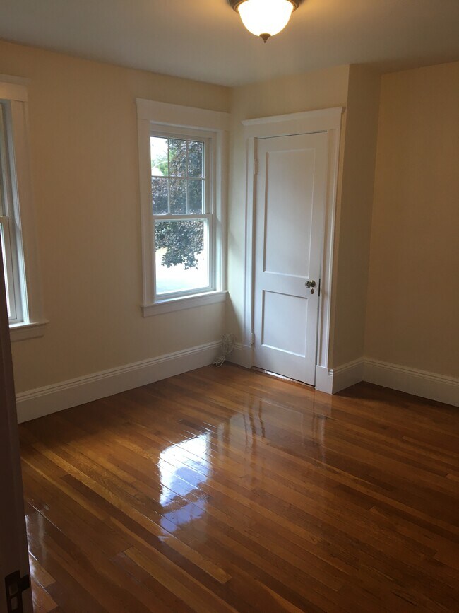 Building Photo - 64 Palfrey Rd